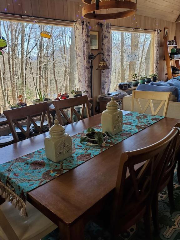Treehouse Cathedral In Blue Ridge Mountains, Nc Villa Burnsville Eksteriør billede
